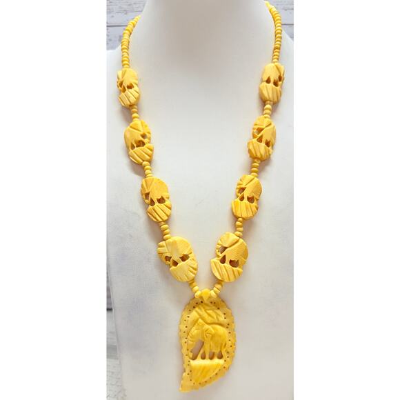 Vintage 1930s Carved Antler Necklace & Pendant Elephants - Picture 2 of 4
